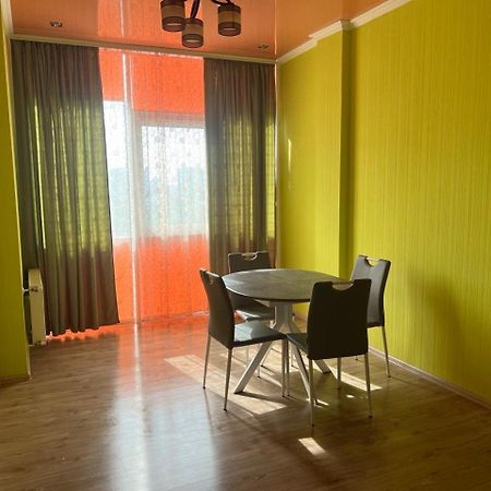Apartment In Arcadia Odessa Esterno foto